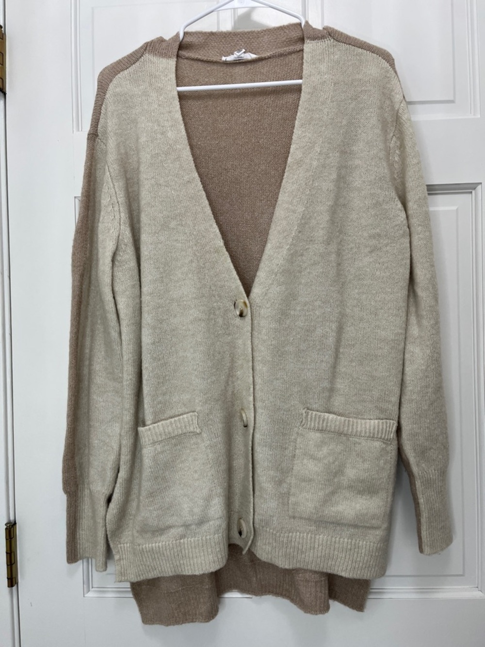 BB Dakota Steve Madden Study Date Two Toned Color Blocked Cardigan - Size Large - Picture 2 of 11